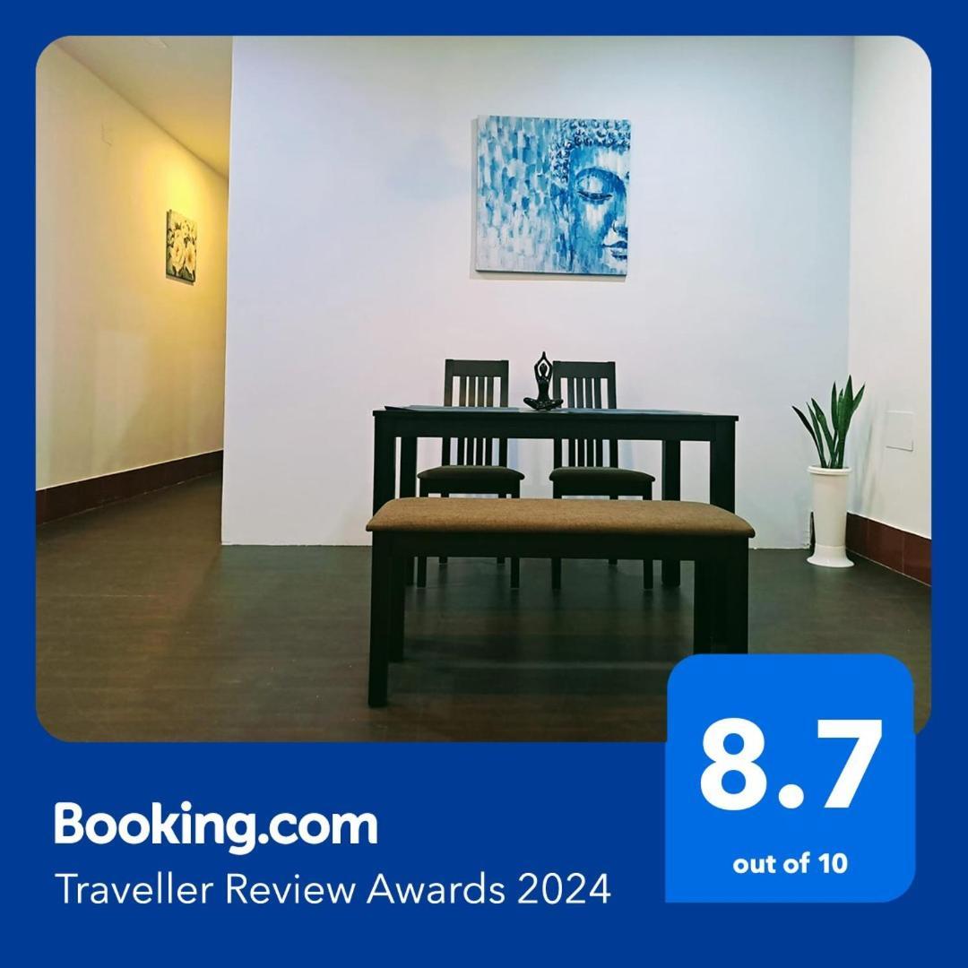 Strawberry Swing Homestay Guwahati Bagian luar foto