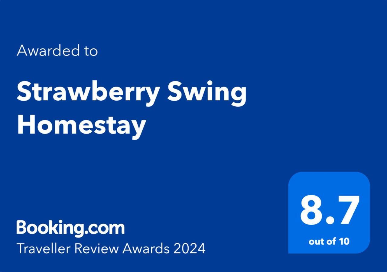 Strawberry Swing Homestay Guwahati Bagian luar foto